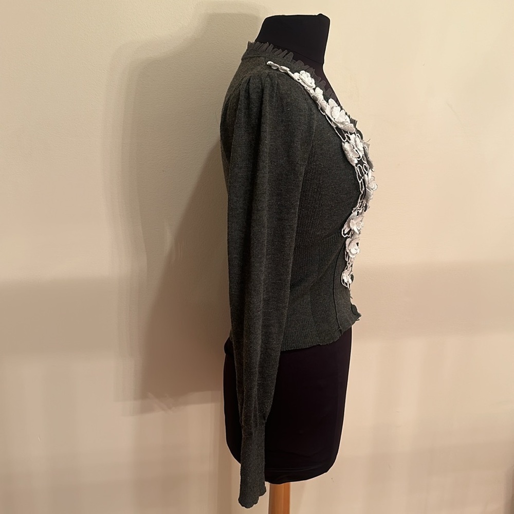 RYU Crochet Cardigan - Picture 4 of 13